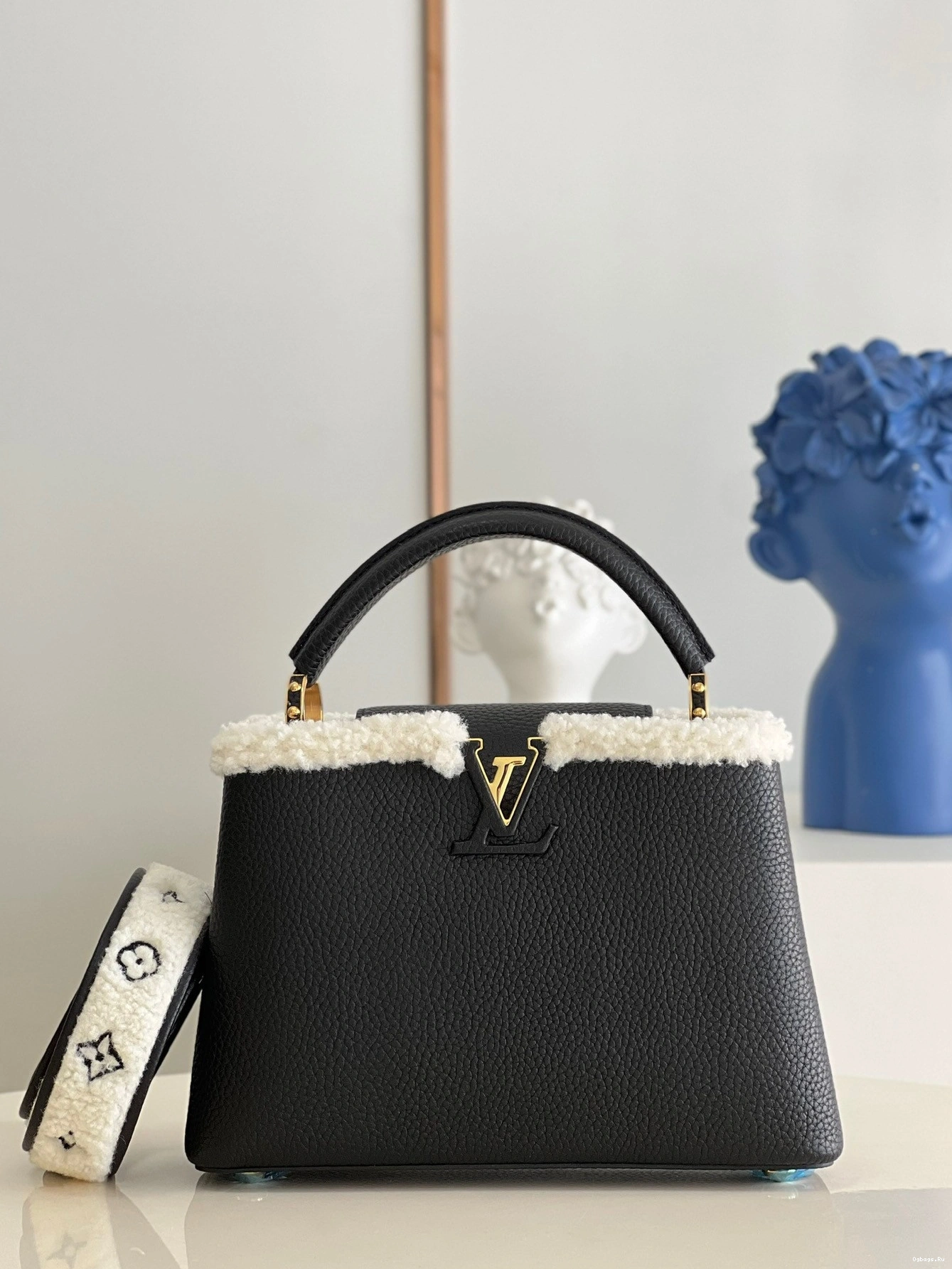 LOUIS VUITTON CAPUCINES BB 0518